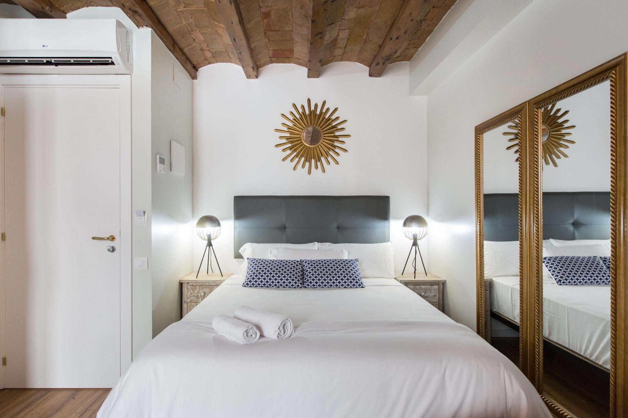 En Ferran By The Streets Hotel Barcelona Exterior foto